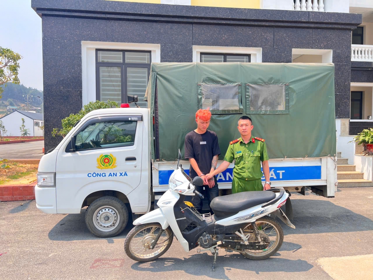 Mượn xe của người quen rồi bán lấy tiền tiêu xài